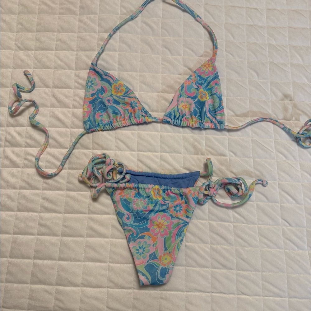 Frankies Bikinis
